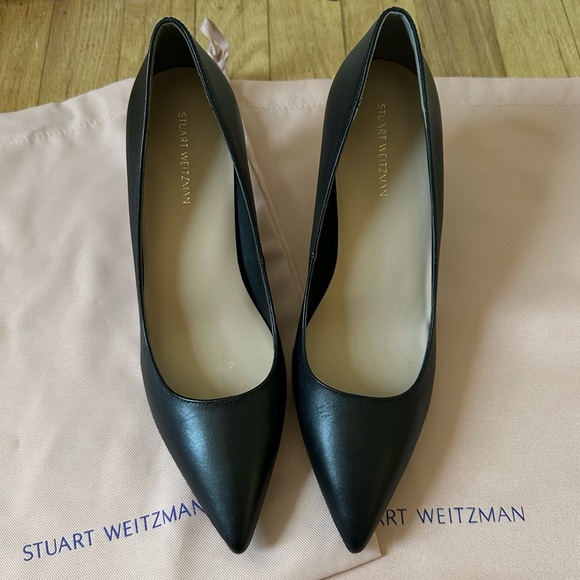 Stuart Weitzman Classic Black Pumps - Picture 2 of 9